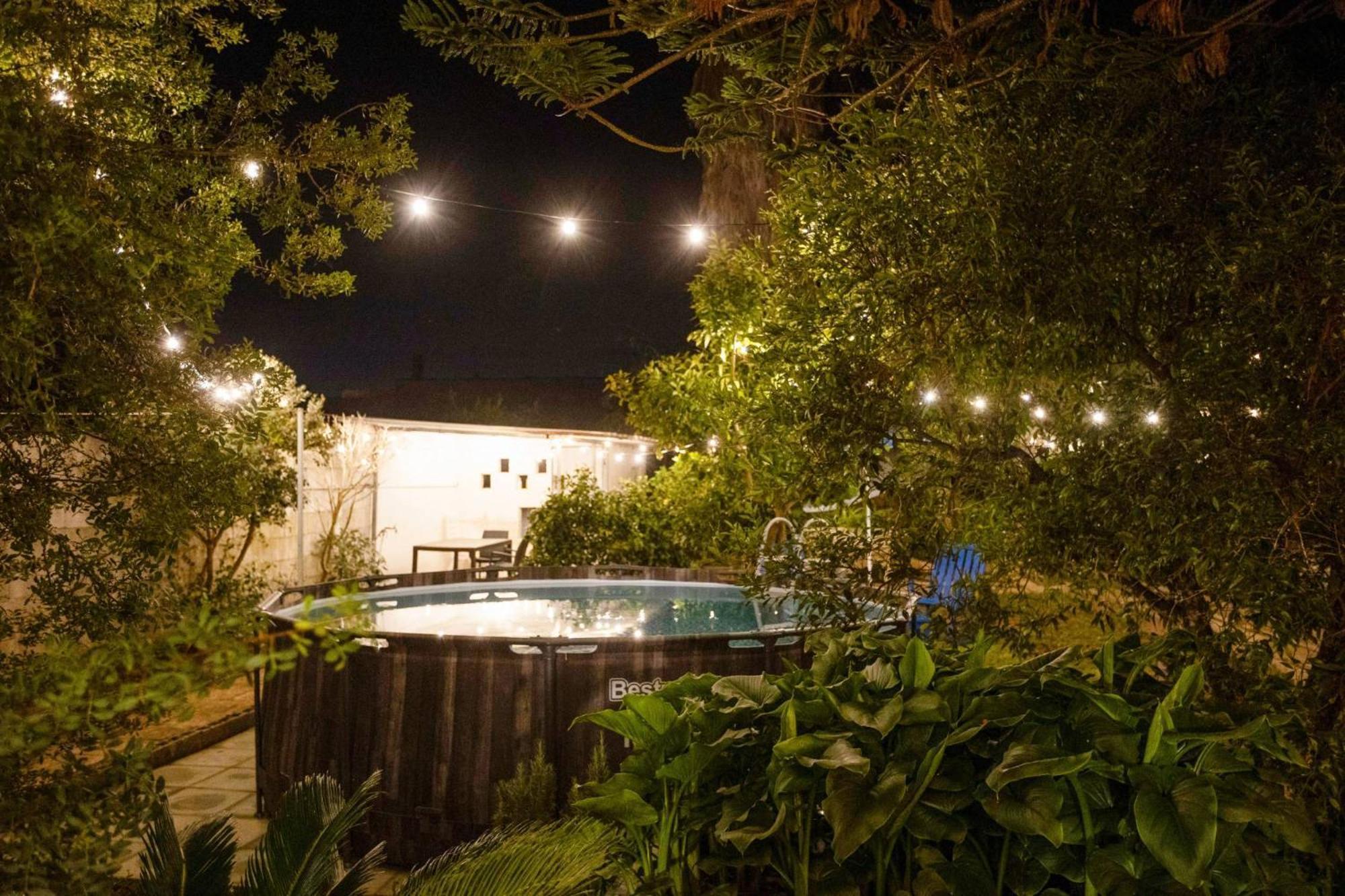 Villa Blue Tulip - Luxury Big House With Garden & Pool Casamassella Exterior foto